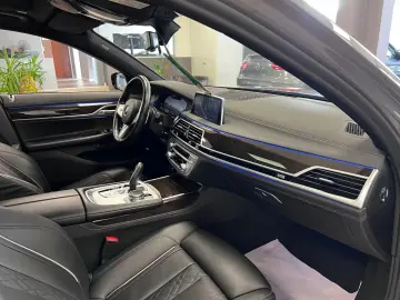 BMW 740 d xDrive *Laser*AHK*GlasSD