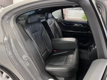 BMW 740 d xDrive *Laser*AHK*GlasSD