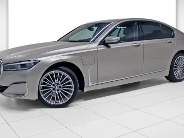 BMW 745 e Limousine Gestiksteuerung