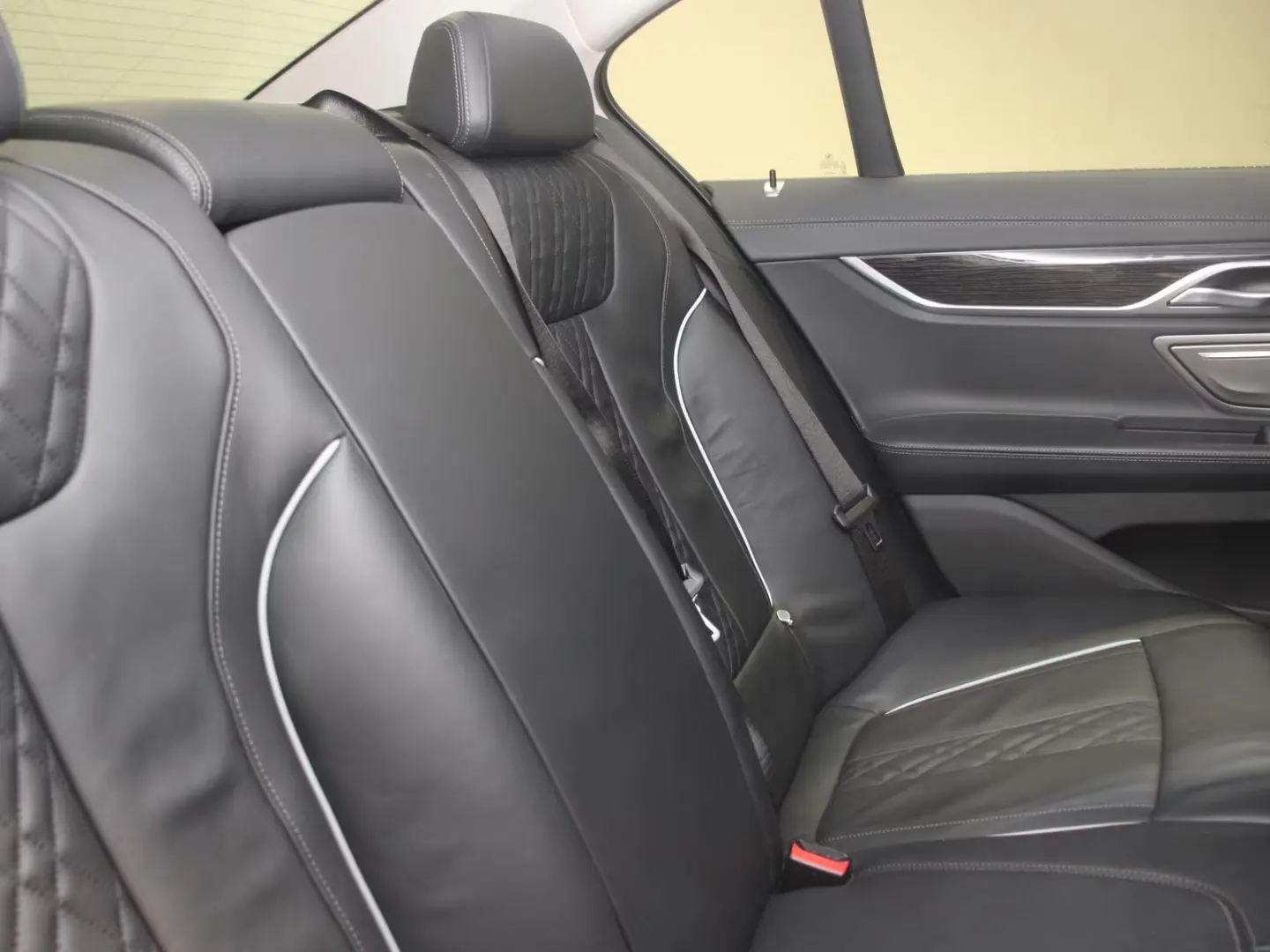 BMW 745 e Limousine Gestiksteuerung