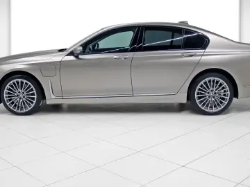 BMW 745 e Limousine Gestiksteuerung