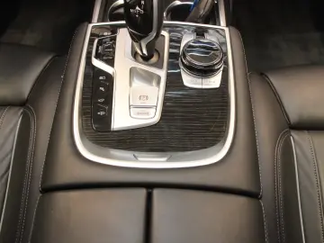 BMW 745 e Limousine Gestiksteuerung