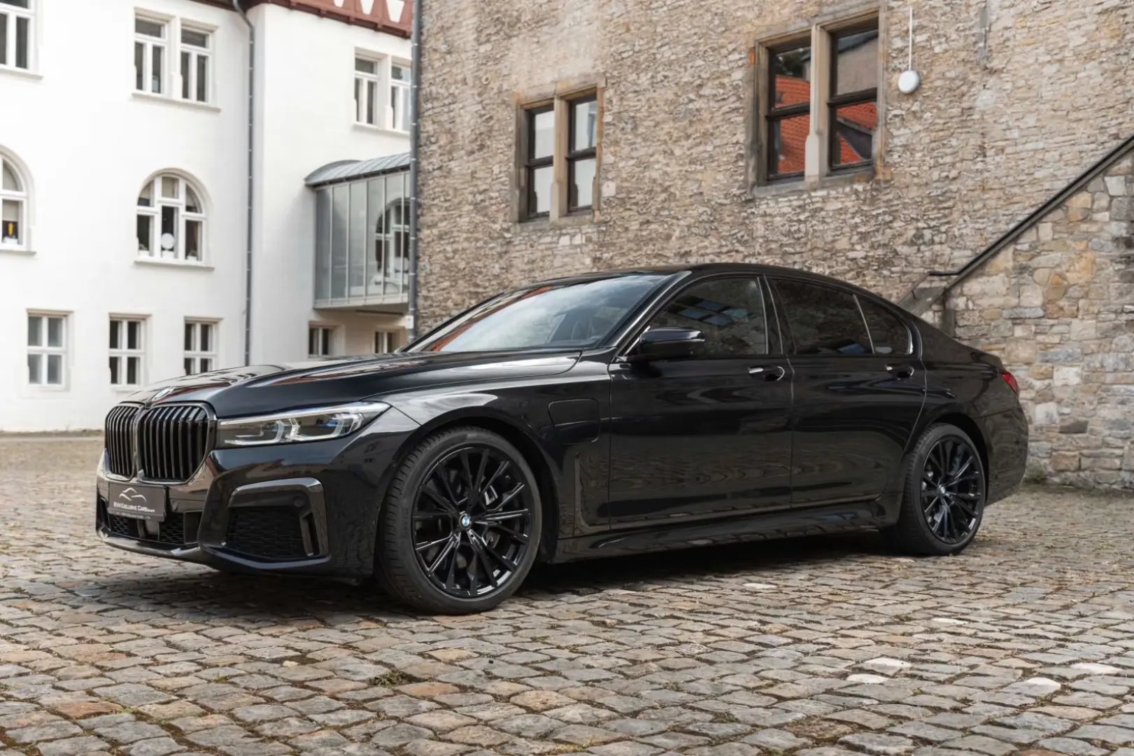 BMW 745 e M SPORT H&K LASER MASSAGE