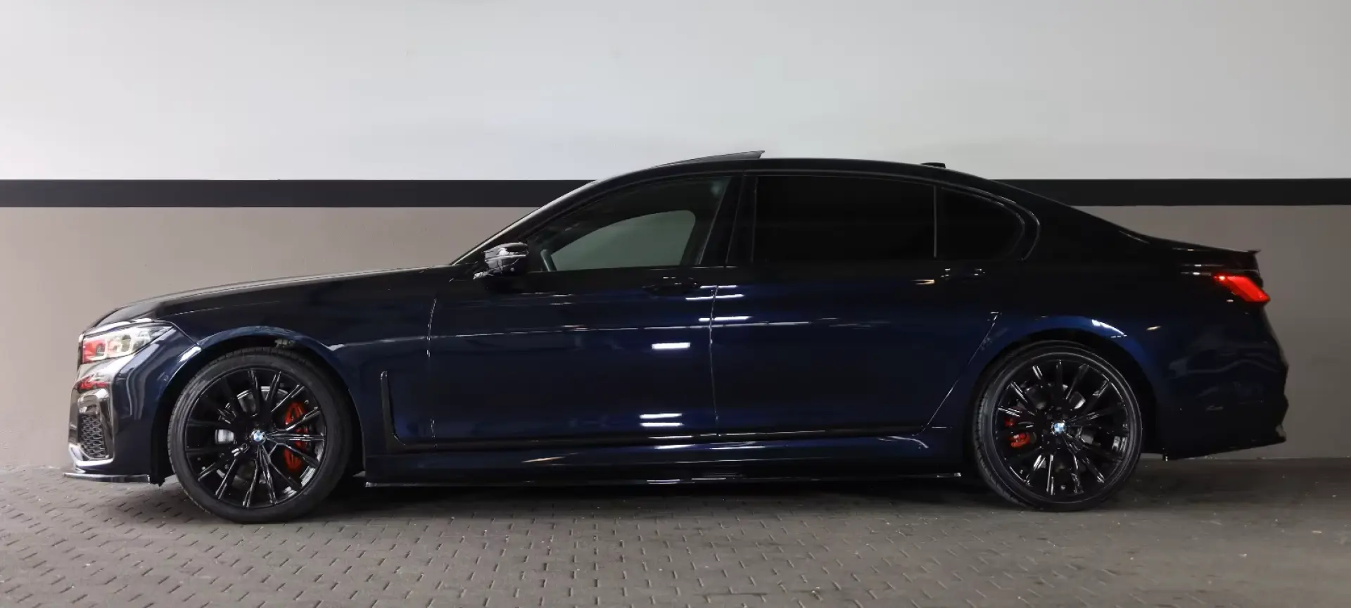 BMW 740 Li/360*/PANO/MASSAGE/AIRMATIC/