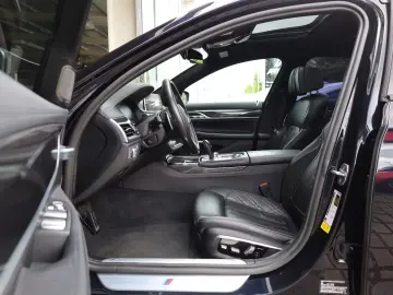 BMW 740 Li/360*/PANO/MASSAGE/AIRMATIC/