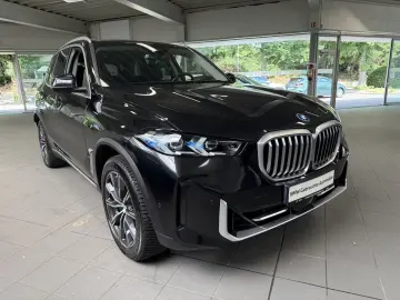 X5 xDrive50e 8 Fach DA+PA+Massage H/K Aktive Sit