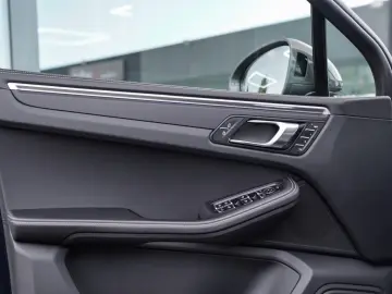 Macan T Pano-Leder-PDLS+AHK-21