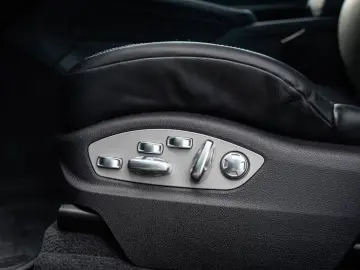 Macan T Pano-Leder-PDLS+AHK-21