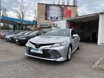 Camry Hybrid Luxury