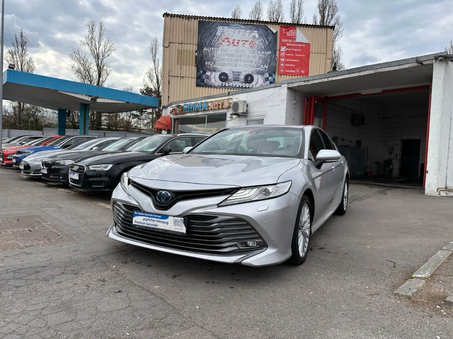Camry Hybrid Luxury