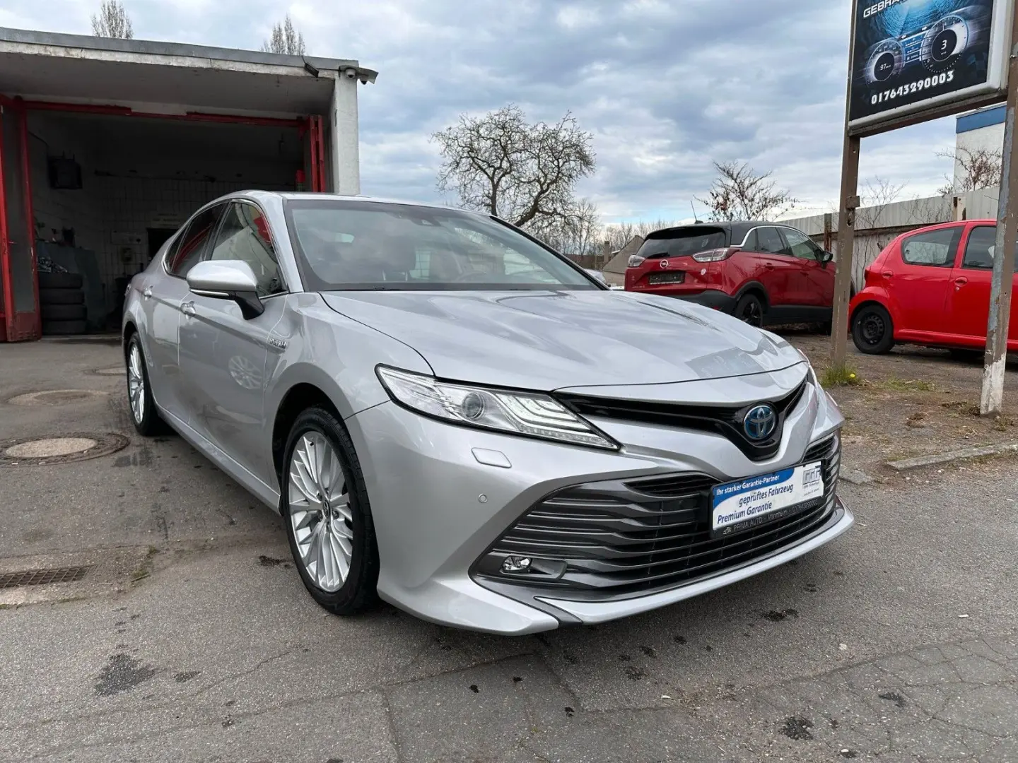 Camry Hybrid Luxury