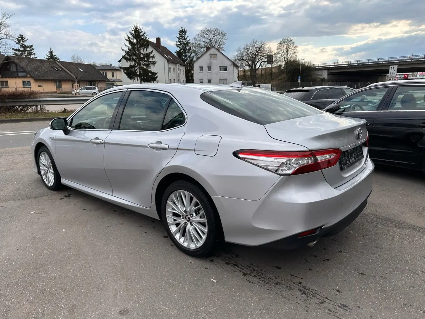 Camry Hybrid Luxury