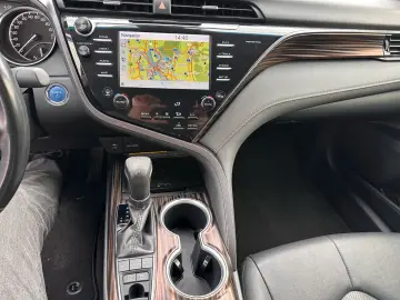 Camry Hybrid Luxury