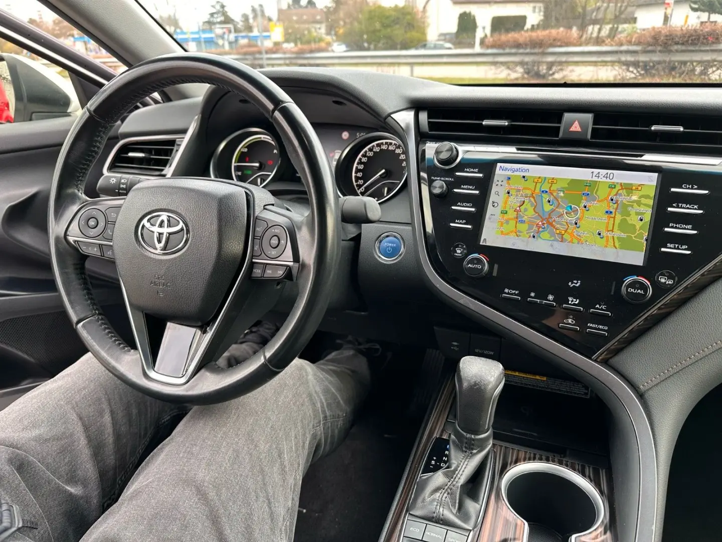 Camry Hybrid Luxury