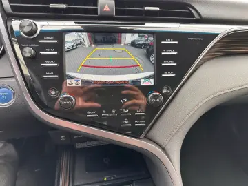 Camry Hybrid Luxury