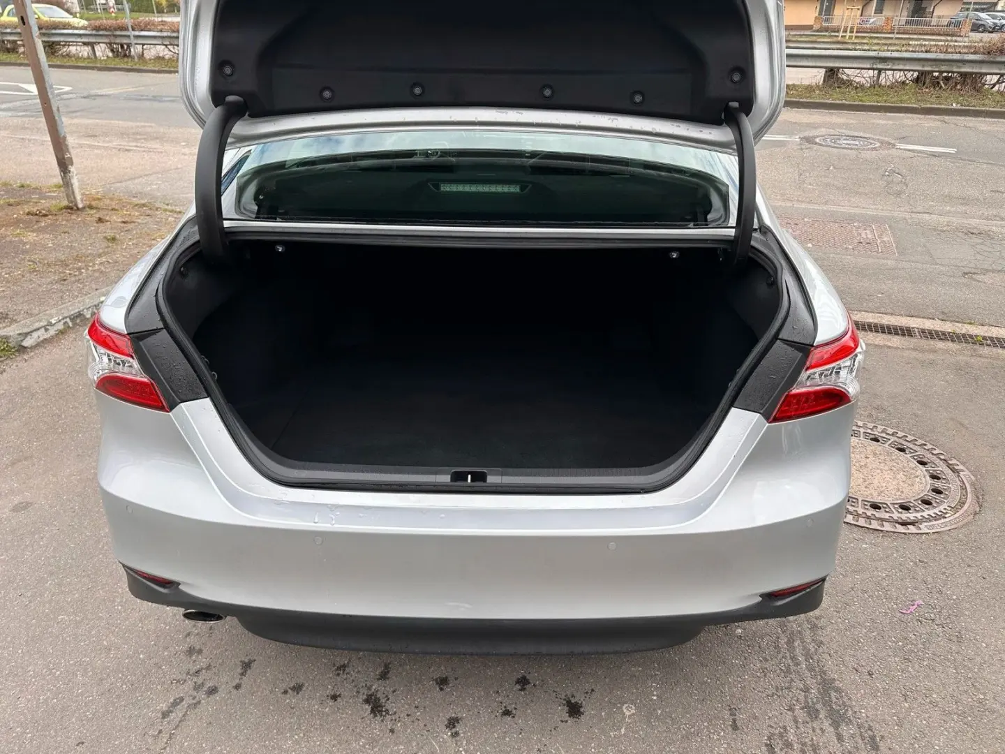 Camry Hybrid Luxury