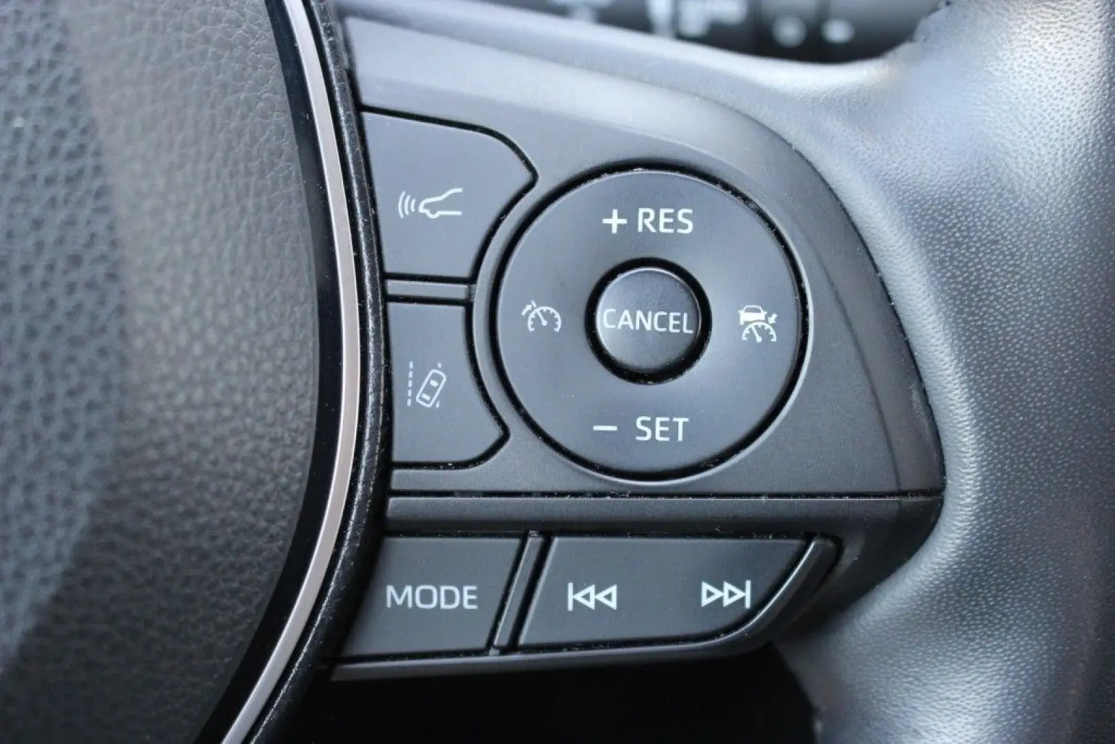RAV 4 218PS Hybrid Team-D *AHK*Apple CarPlay*