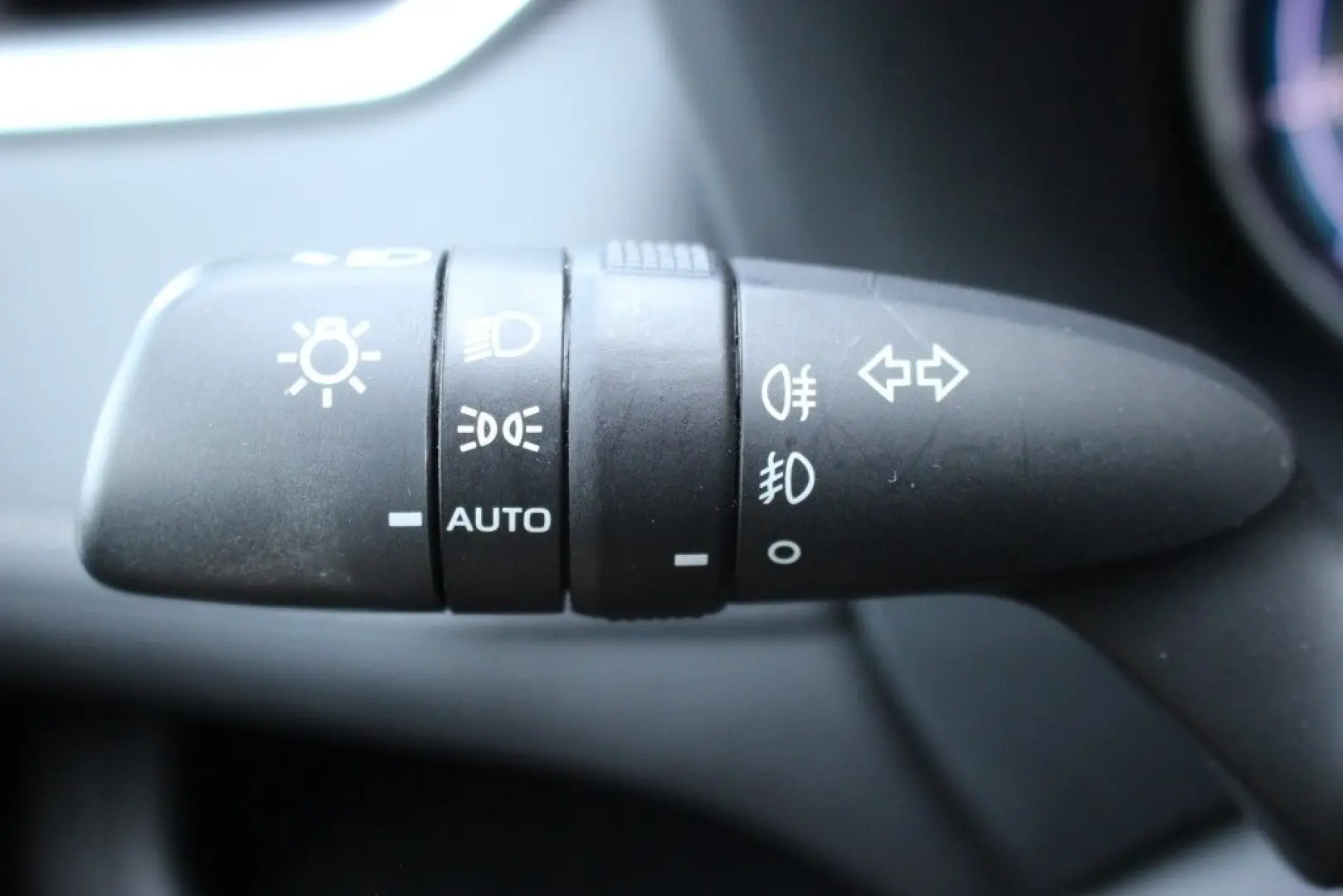 RAV 4 218PS Hybrid Team-D *AHK*Apple CarPlay*