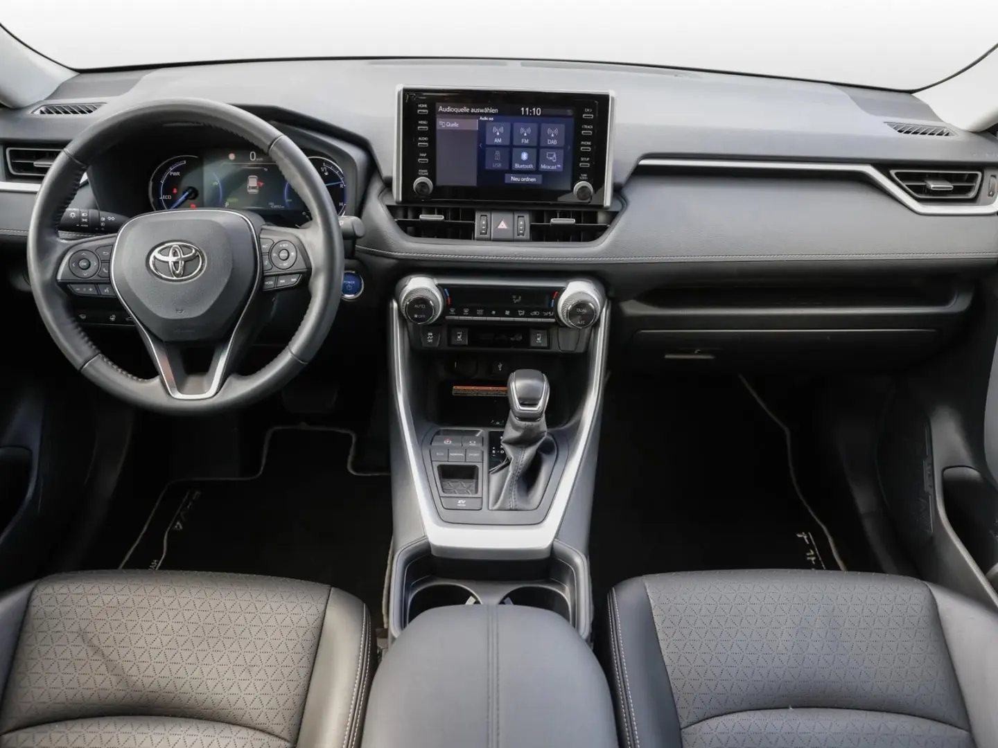 RAV 4 2.5 Hybrid Team D 4x2 SHZ PDC KLIMA BT