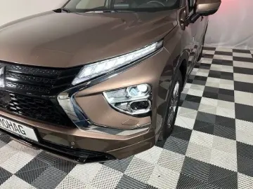 Eclipse Cross 2.4 MIVEC PHEV EU6d Plus Select Bl