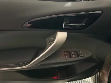 Eclipse Cross 2.4 MIVEC PHEV EU6d Plus Select Bl