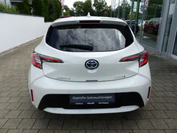 Corolla Hybrid Team D TechPaket SHZ IPA Kamera