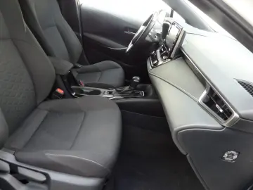 Corolla Hybrid Team D TechPaket SHZ IPA Kamera