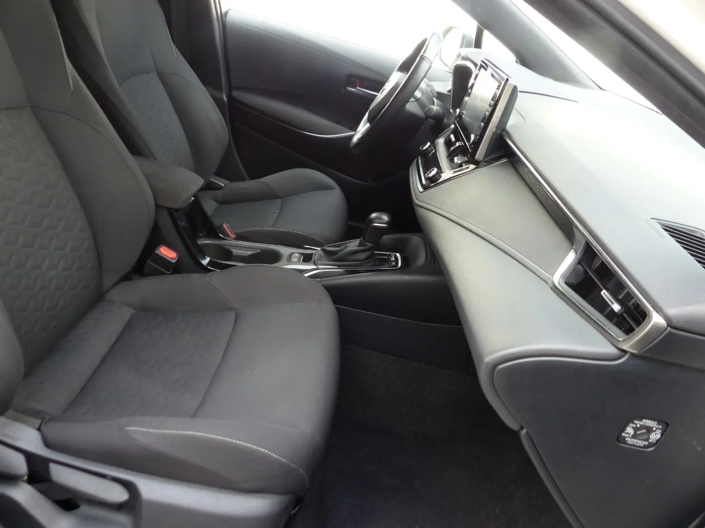 Corolla Hybrid Team D TechPaket SHZ IPA Kamera