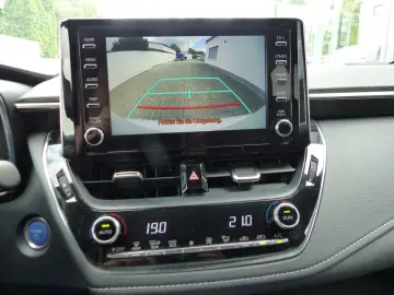 Corolla Hybrid Team D TechPaket SHZ IPA Kamera