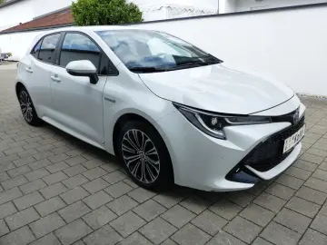 Corolla Hybrid Team D TechPaket SHZ IPA Kamera