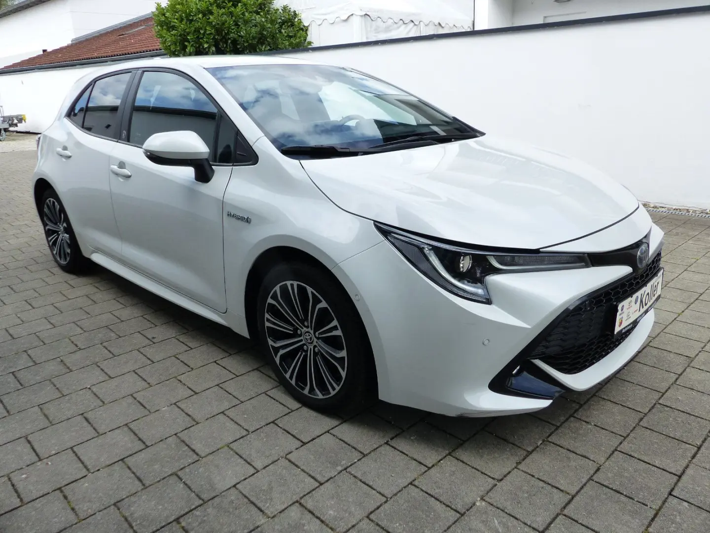 Corolla Hybrid Team D TechPaket SHZ IPA Kamera