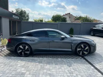 Audi E-Tron GT
