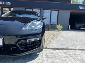 Porsche Panamera 4 E-Hybrid