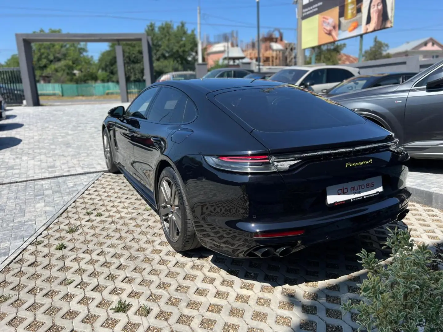 Porsche Panamera 4 E-Hybrid