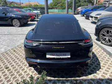 Porsche Panamera 4 E-Hybrid