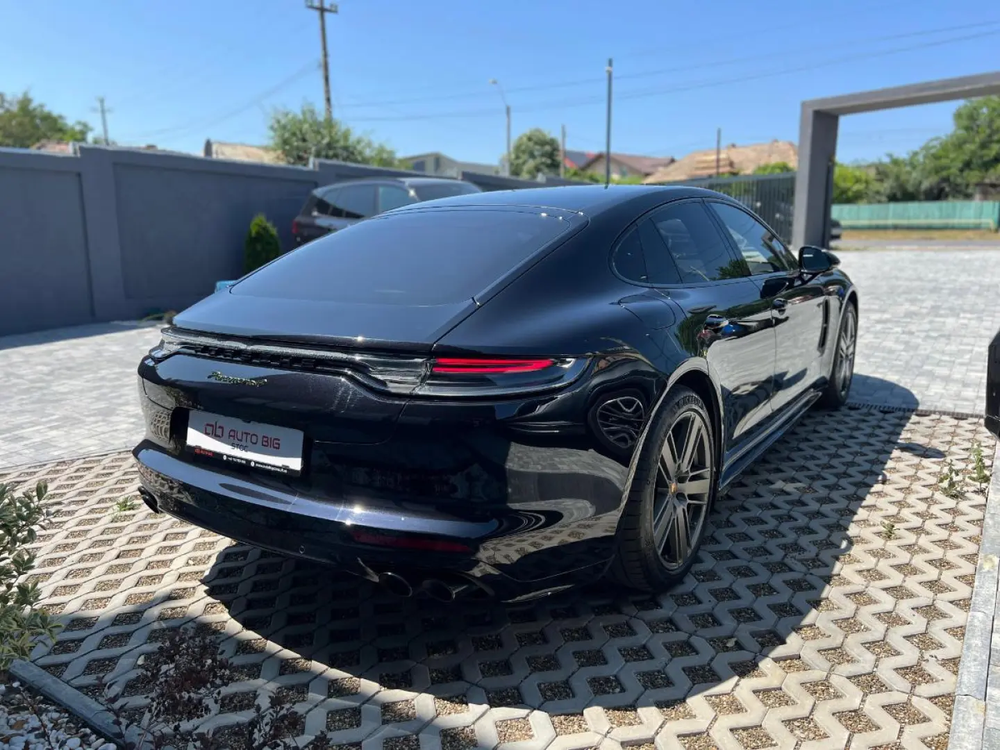 Porsche Panamera 4 E-Hybrid