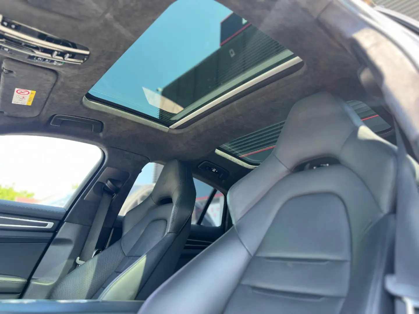 Porsche Panamera 4 E-Hybrid
