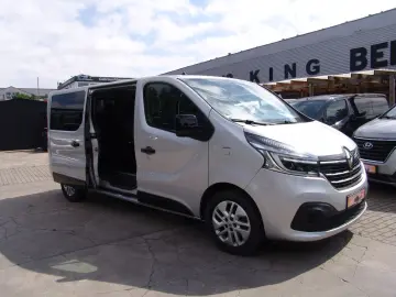 Trafic Space Class L2-Autom/8Sit/Deluxe/NAVI