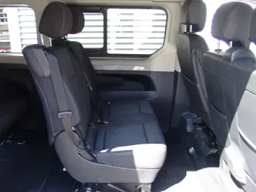 Trafic Space Class L2-Autom/8Sit/Deluxe/NAVI
