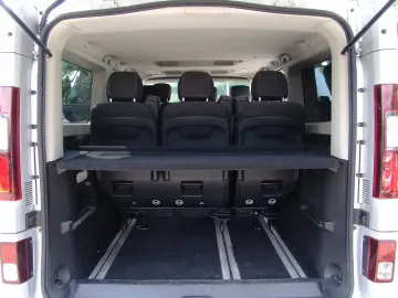 Trafic Space Class L2-Autom/8Sit/Deluxe/NAVI