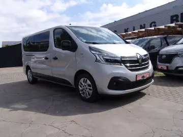 Trafic Space Class L2-Autom/8Sit/Deluxe/NAVI