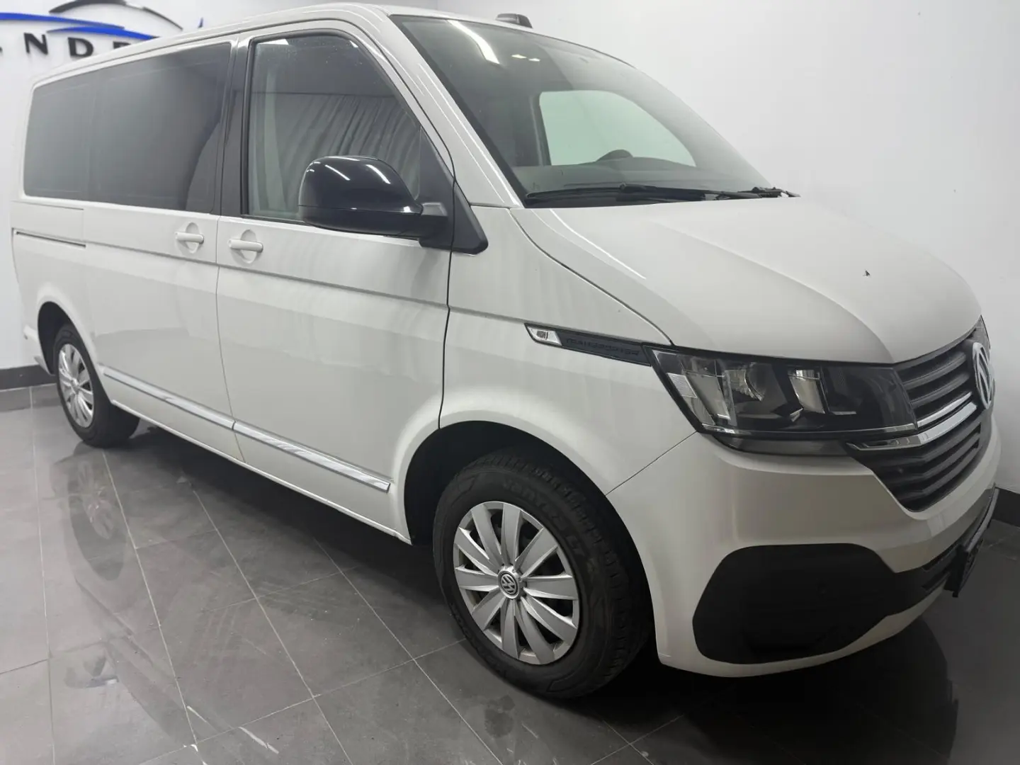 T6.1 Transporter Kombi FWD
