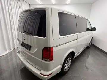 T6.1 Transporter Kombi FWD
