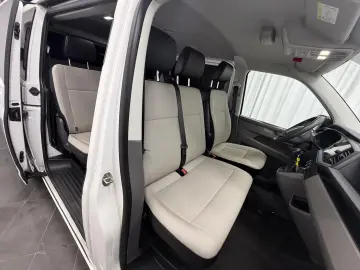 T6.1 Transporter Kombi FWD