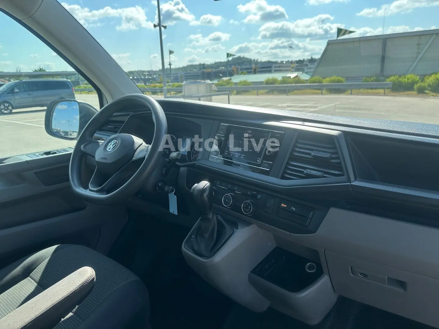 T6.1 Transporter 2,0 TDI*AUTOMATIK*9-SITZE*KLIMA