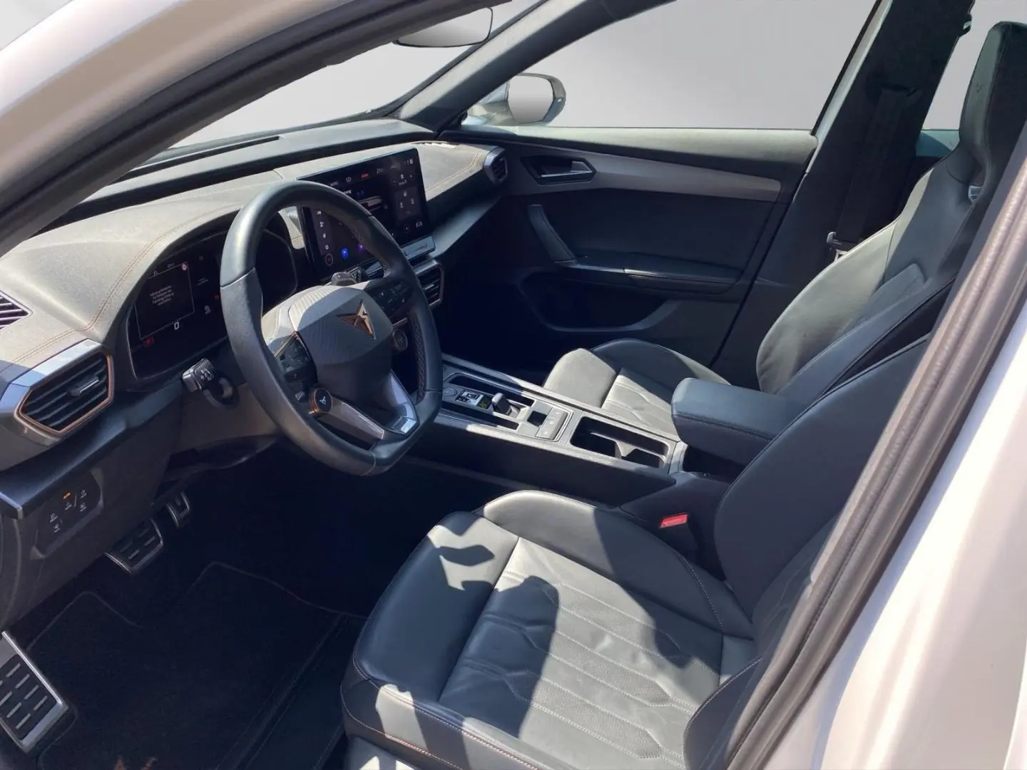 Formentor 2.0 VZ 4Drive*Navi*Pano*Leder*AHK*LED*