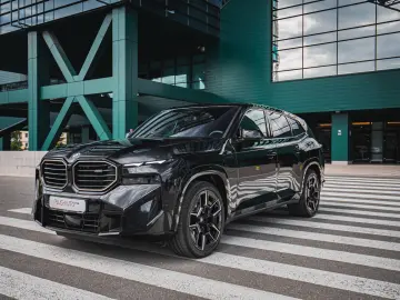 BMW XM