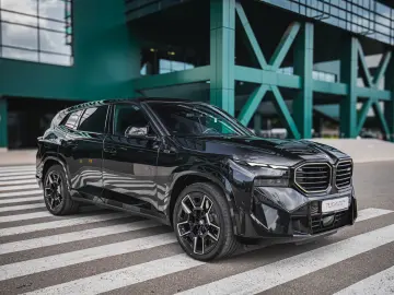BMW XM
