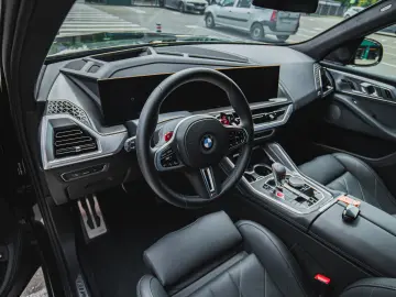 BMW XM