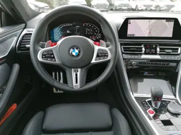 M8 Competition LASER HuD NAVI KAMERA SHZ PDC B&W